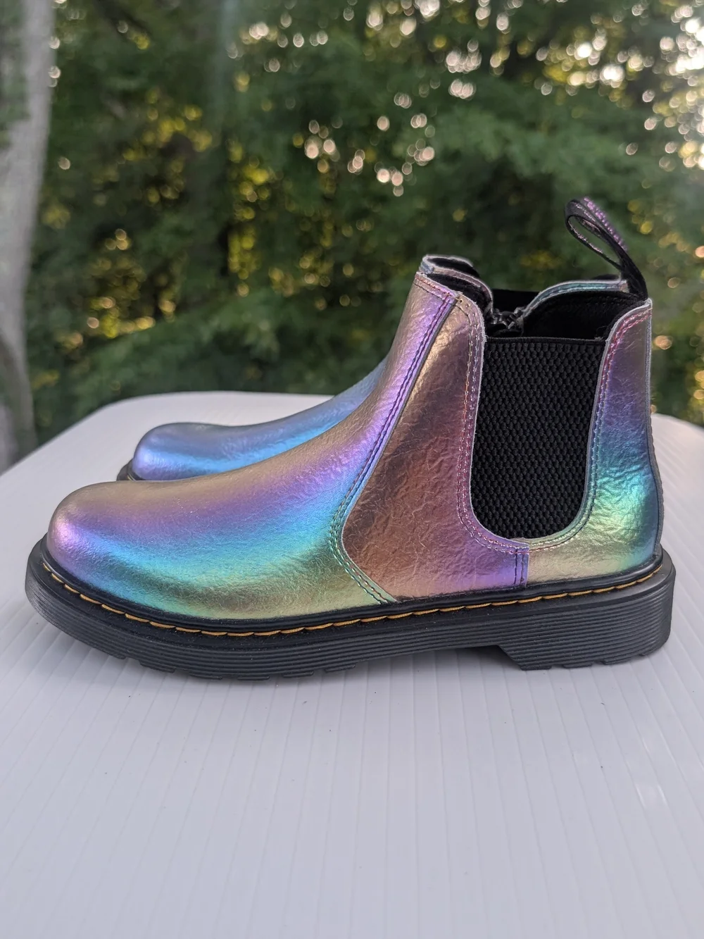 Dr. Martens J Girls 5. Iridescent Chelsea Boots - Teal & Purple Shine